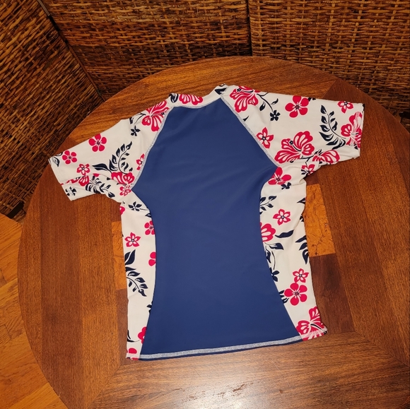 Ron Jon Rashguard - Picture 2 of 6